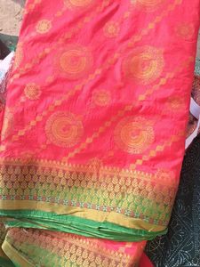 res & green  & Gold Fabric