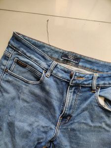 New ZARA Jeans 34 Waist