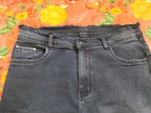 Frayed Hem Jeans