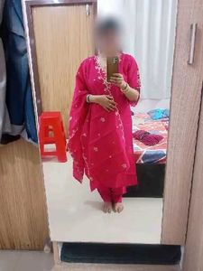 Elegant Pink Embroidered Kurta Set