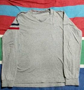 Gray Long Sleeve SweatShirt