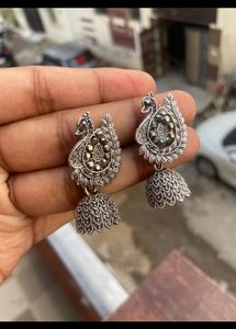 Earring