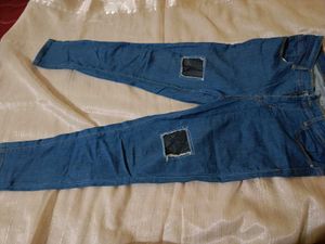 woman&#39;s Denim Jeans