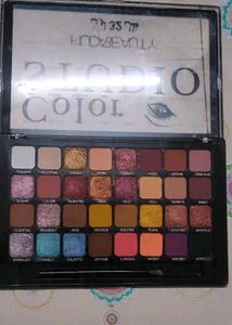 Huda Beauty Eyeshadow Palette