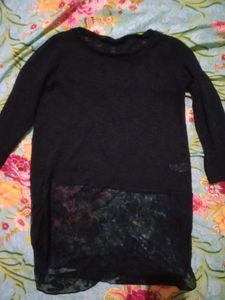 black wollen top  half net
