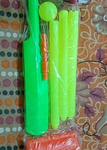 Plastic Cricket Set