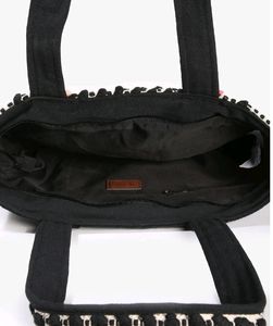 50% 📴 On All Items 🆕 Avaasa Tote Bag