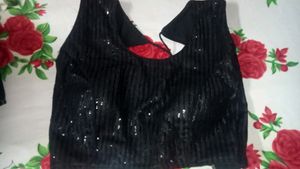 Pretty   Saree 🖤 With Stitched Blouse Size 32