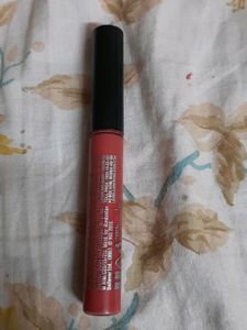 Elle18 Liquid Lip Colour Shade B90 Flattering Nude