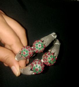 Beutifull Bangle Set