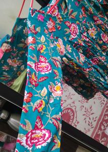 new Floral Print Top