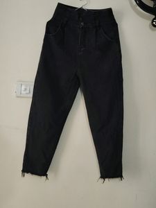 HIGH WAIST JEAN In  BLACK ⚫ COLOR