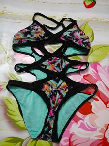 (827)Cutout One-Piece Swimsuit