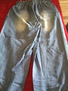 Stylish Blue Baggy Jeans