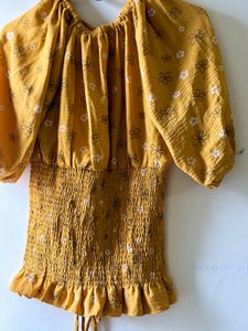 Floral Print Off-Shoulder Top