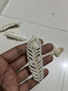Feather &amp; Pearl Hair Clips