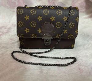 Brown Patterned Crossbody Bag 🤎