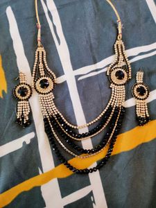 Jewellery Set With Earings