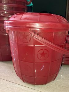 Kitchen container