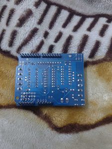 Motor Control Shield (motor driver L293d)