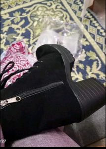 Black 👢 Boots