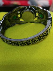 Kada Watch