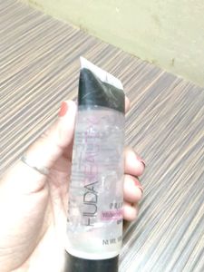 Huda Beauty Primer
