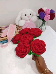 Restocked 🎉 Crochet Red Roses 🌹✨