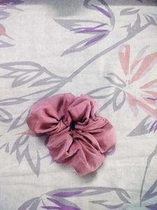 Multicolour Ribbon Scrunchie + FREEBIE