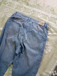 High Waisted Jeans 🌼