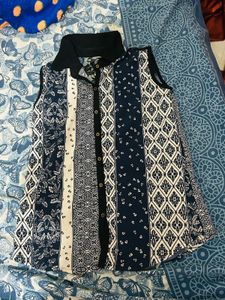 Patterned Sleeveless Top