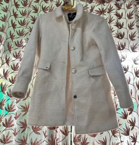 Women White Short Coat + Woolen cap
