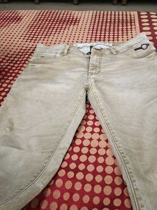 Khaki Jeans