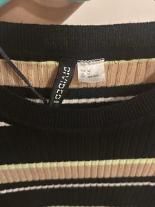 H&amp;M Full Sleeves Top