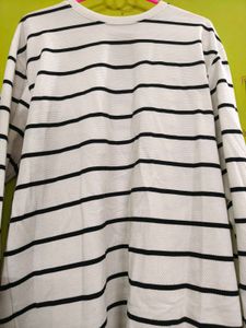 A White Strip Black Tshirt