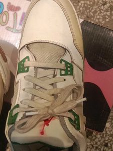 Air Jordan 4 Retro Sneakers