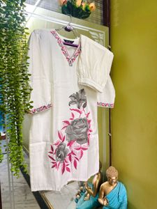 Elegant Embroidered Kurta