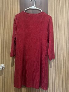 Red Knit Top With Longer Back