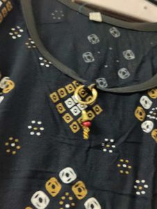 Black &amp; Gold Printed Kurti