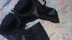 Black Lace Bustier
