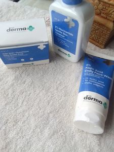 The Derma Co..