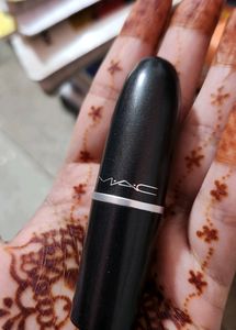 MAC Amplifier Lipstick Shade Impassioned