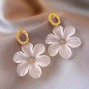 Floral Drop Earrings