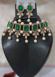 Emerald Green Jewellery Set