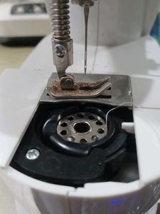 Mini Sewing Machine