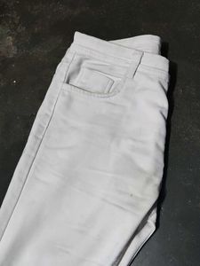 woMen&#39;s Jeans. white 🤍🤍