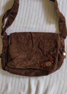CORDUROY MESSENGER BAG