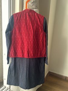 Cotton Kurta With Ikat Print Jacket