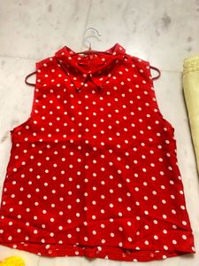 women stylish crop top