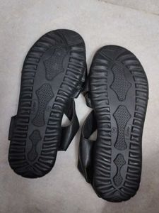 Men&#39;s Black Leather Sandals